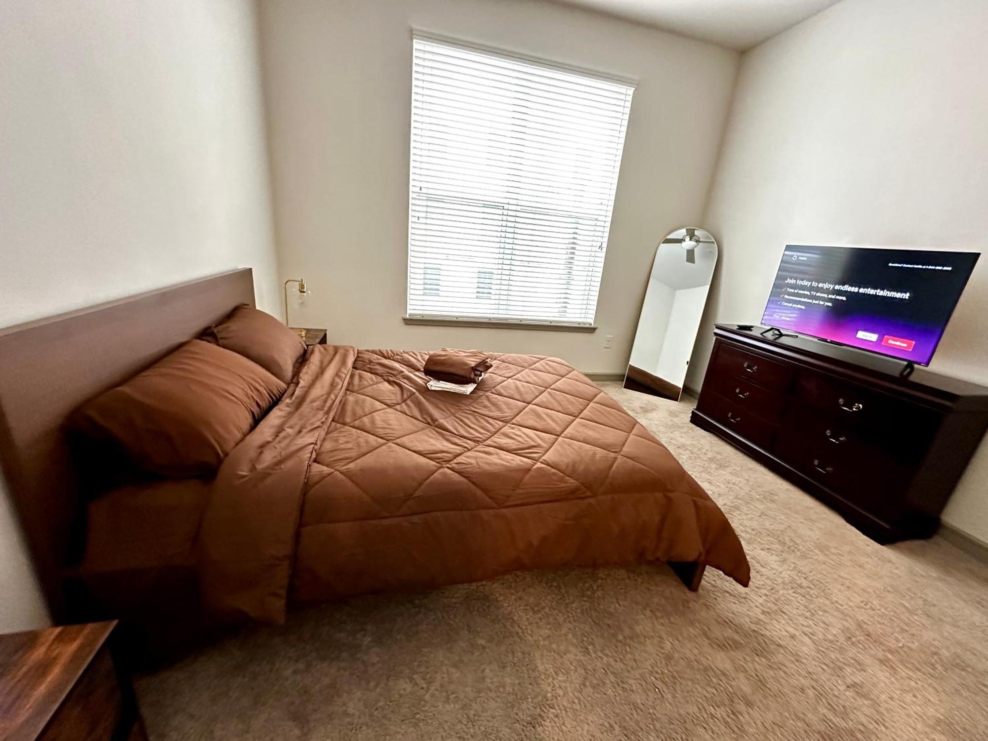Downtown Houston Cozy Queen Suite ภายนอก รูปภาพ